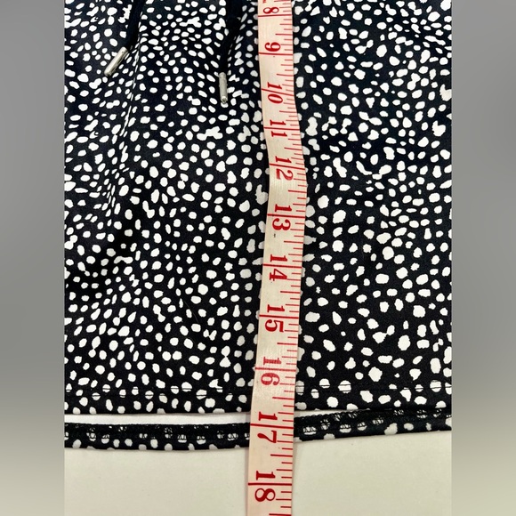 🥳💐RACHEL ZOE Tennis/Sport Skort, shorts under, black/white print Size M - Picture 4 of 6